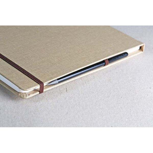 Clairefontaine Goldline rajztömb, utazáshoz, enyhén szemcsés, natúr fehér rajzpapír, vászon borító, gumipánt 180 g/m2 32 ív 20x20 cm