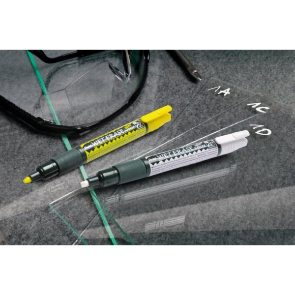 Pentel törölhető folyékony kréta 4 db-os - piros, kék, sárga, fehér Pentel törölhető folyékony kréta 4 db-os - piros, kék, sárga, fehér