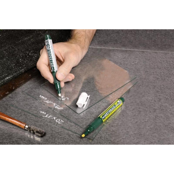 Pentel törölhető folyékony kréta 4 db-os - piros, kék, sárga, fehér Pentel törölhető folyékony kréta 4 db-os - piros, kék, sárga, fehér