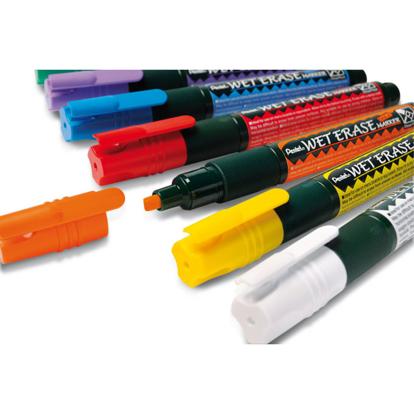 Pentel törölhető folyékony krétamarker fordítható heggyel 2-4 mm - fehér Pentel törölhető folyékony krétamarker fordítható heggyel 2-4 mm - fehér